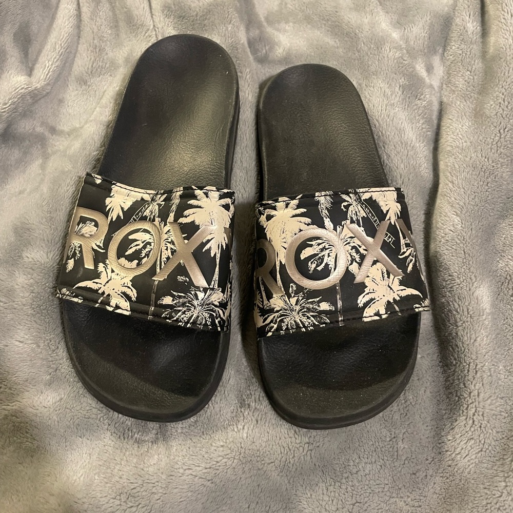 Roxy Slides